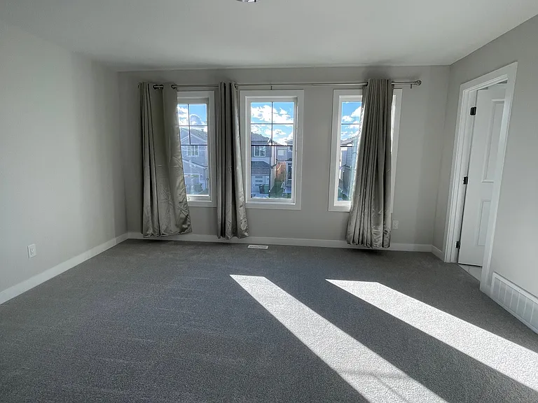120 Bluff Cv — Photo 25