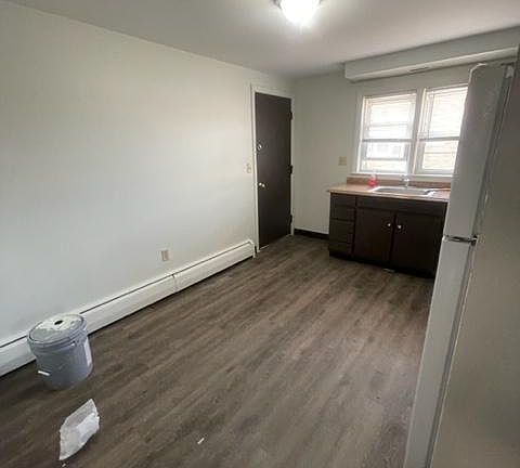3rd image of 24 Deerfield Ct #D