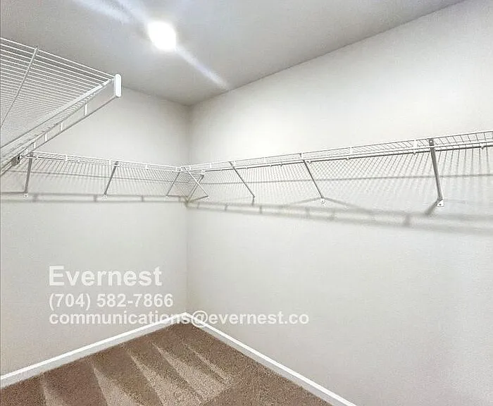 2108 Willow Glen Dr — Photo 11