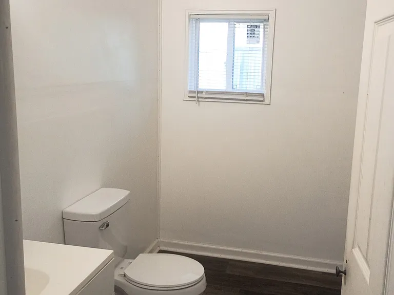 5480 Bluff Rd #10 — Photo 11