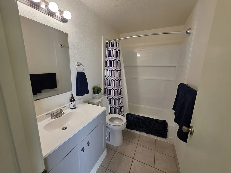 929 N 98th St #22 — Photo 19