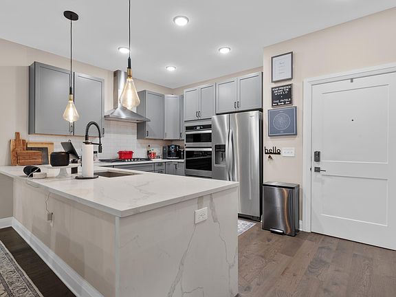 2nd image of 751 N 6th St Unit 208