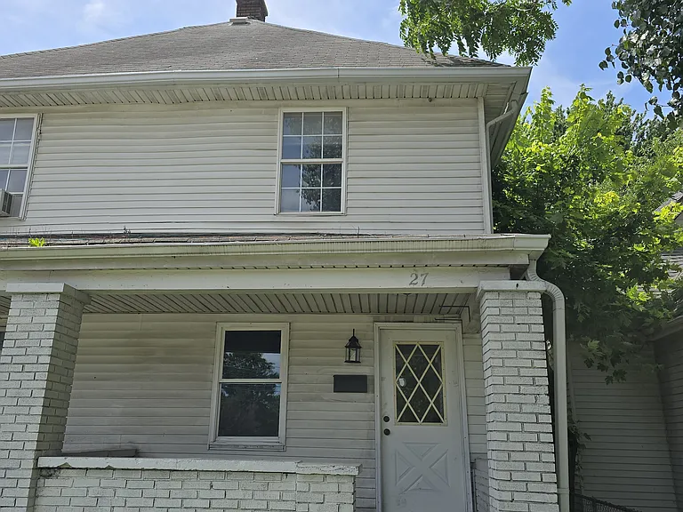 27 E Raymond St — Photo 7