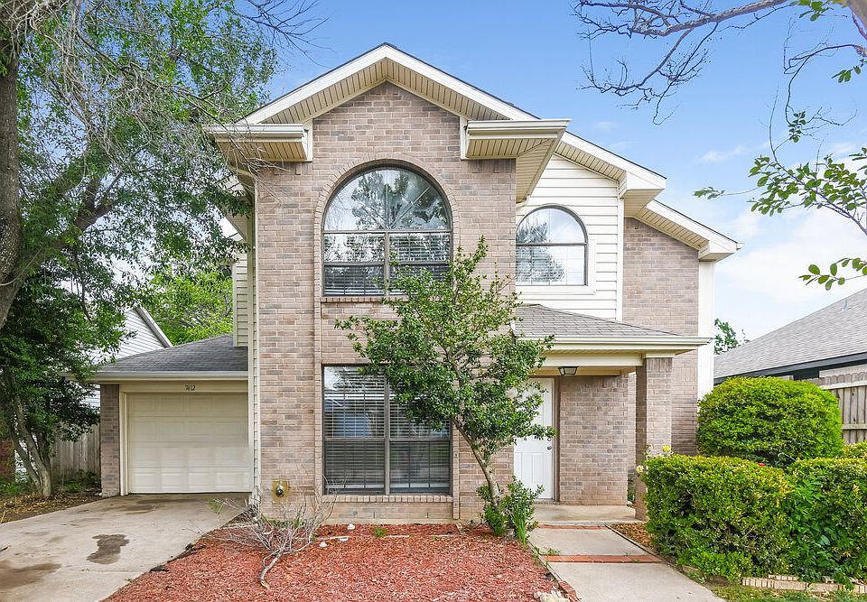 1st image of 7412 Blackthorn Dr