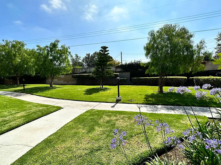 4201 W 5th St #205 — Photo 31