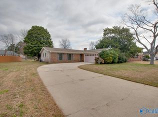 2103 Thames Ave SW, Huntsville, AL 35803
