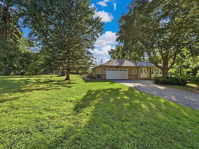 6208 Hillside Rd — Photo 31