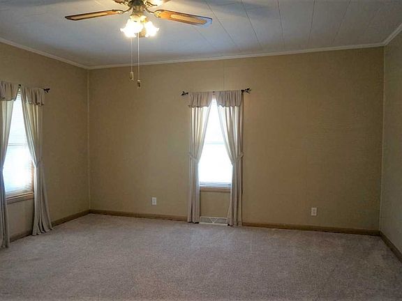 5th image of 1216 S McKinley Ave