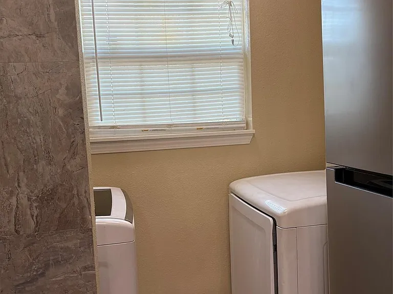 6820 Petre Dr — Photo 26