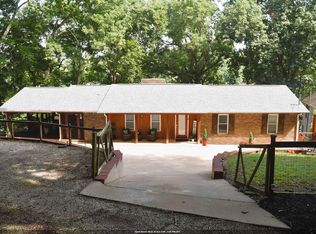 570 Shoals Ave, Killen, AL 35645