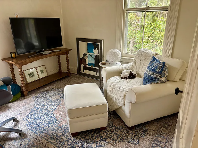 Smaller bedroom or study, measures approximately 10' x 11'