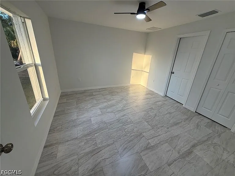 27079 Washington St — Photo 11