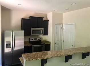 4725 Opus Ln, Charlotte, NC