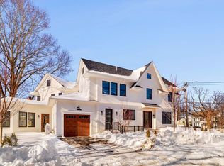 710 Watertown St #710, Newtonville, MA 02460
