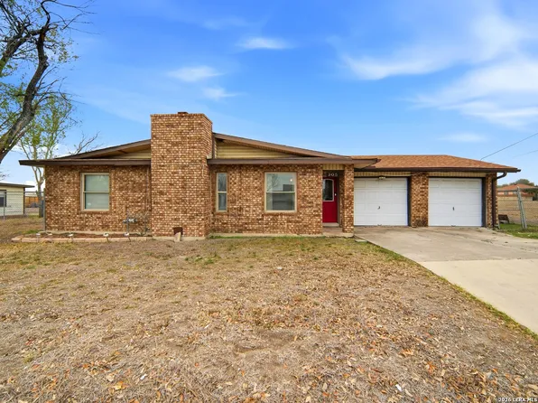 305 TOEPPERWEIN RD, Converse, TX 78109