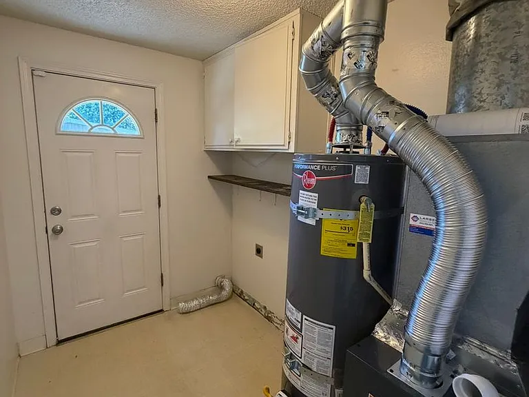 2523 Pine Ln SE — Photo 18