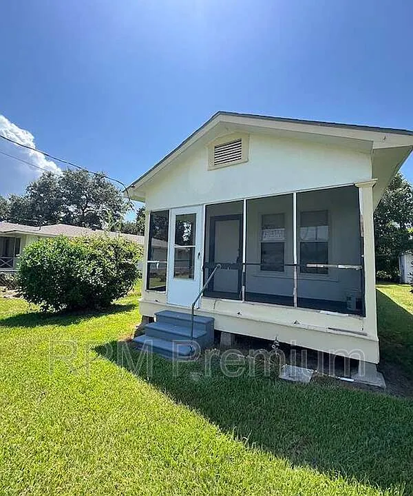 13313 Sunshine Rd