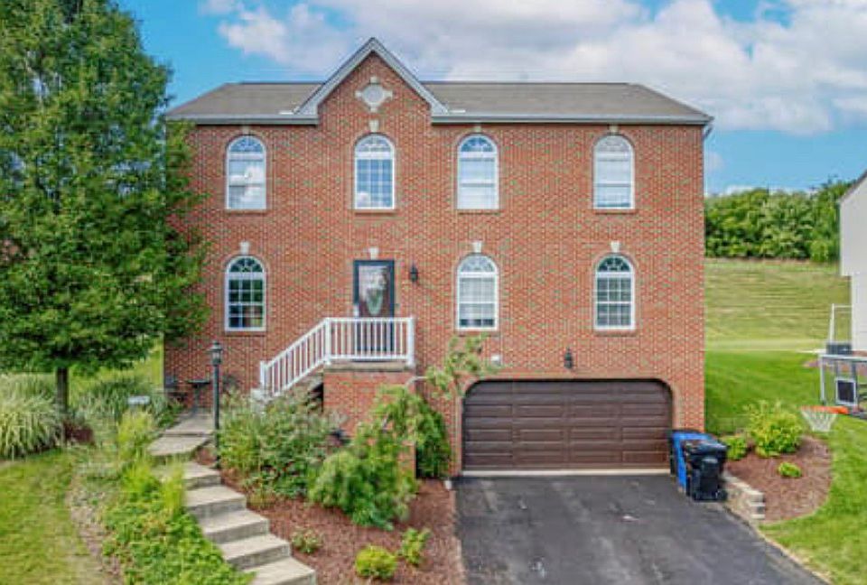 1st image of 11893 Dartmoor Dr