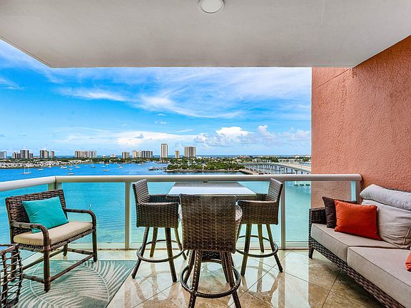 2nd image of 2640 Lake Shore Drive #1210