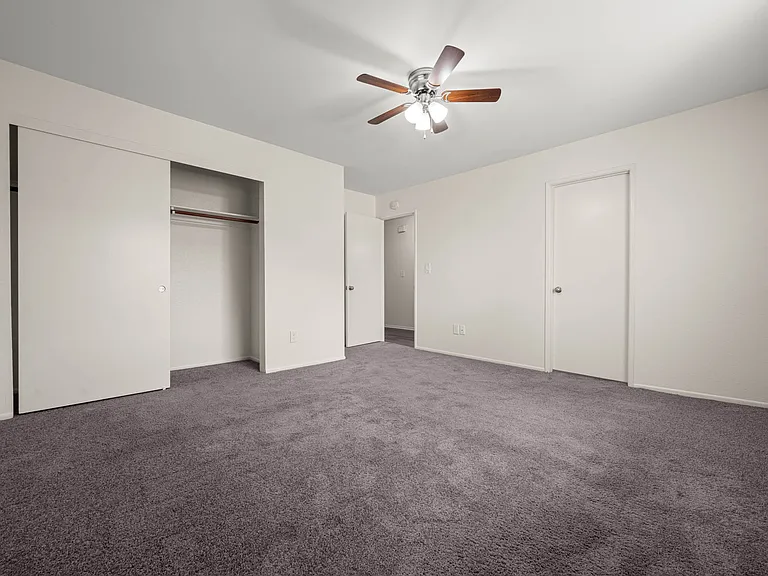 Park Place Apartments — Photo 21