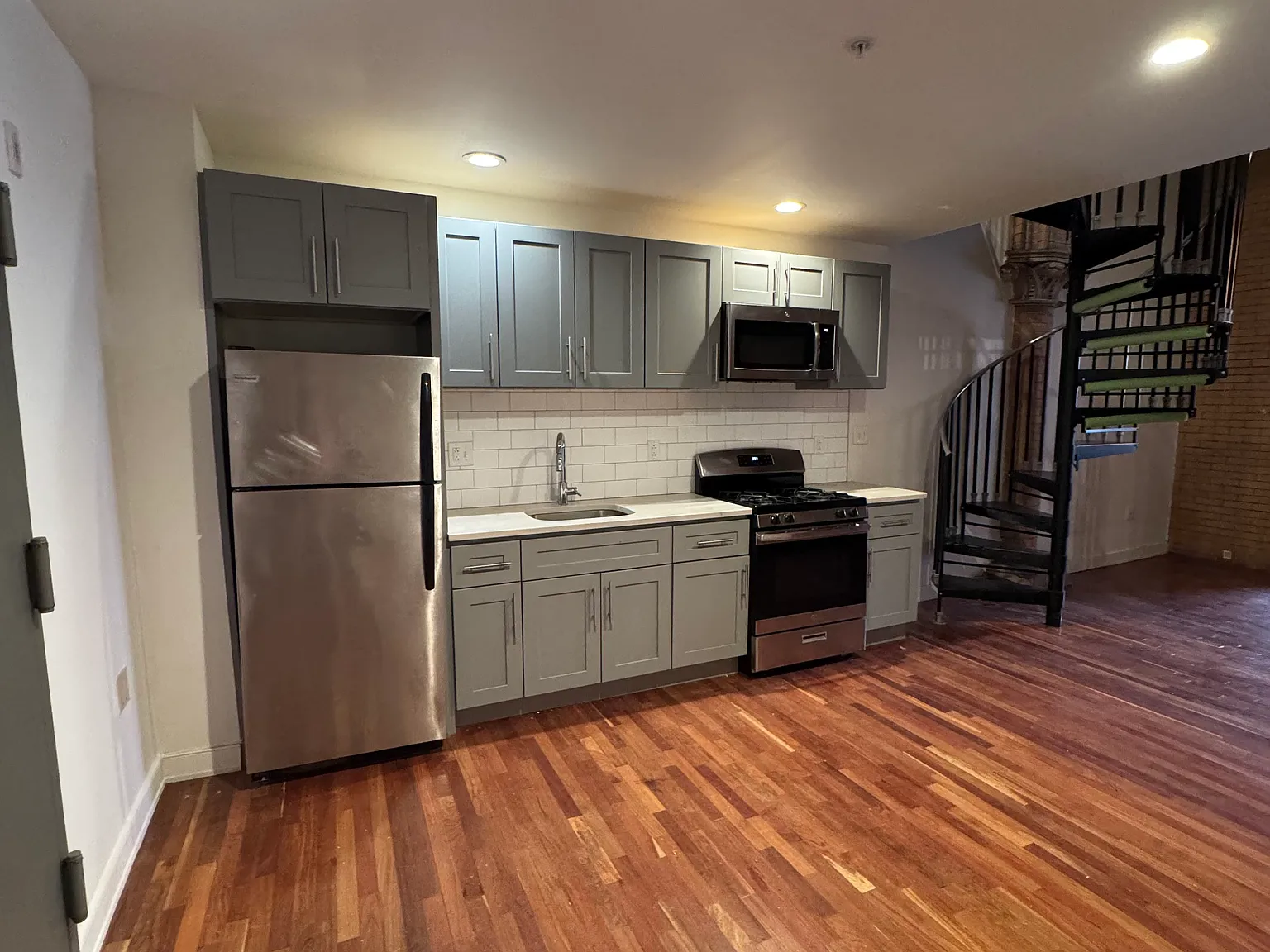 1 bed, $1,400 — Photo 3