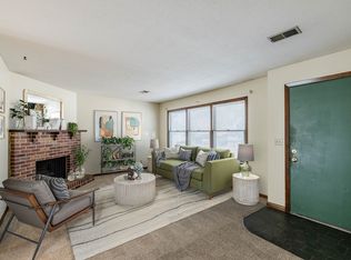 5533 S 42nd Street Ct, Lincoln, NE 68516