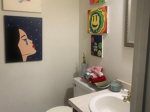 4th image of 15047 Cherrydale Dr