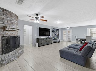 5343 Royal Pkwy, Friendswood, TX 77546