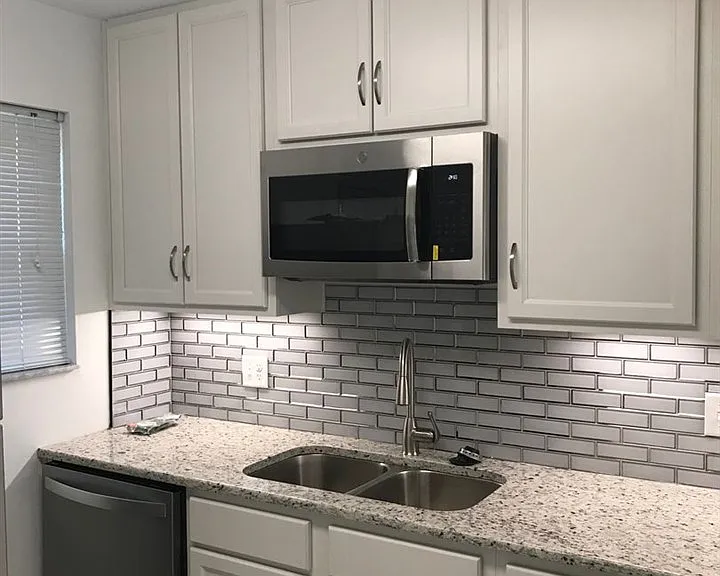 156 Locke St #C — Photo 15