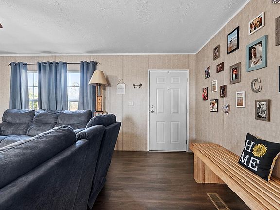 4th image of 6024 Bear Creek Rd