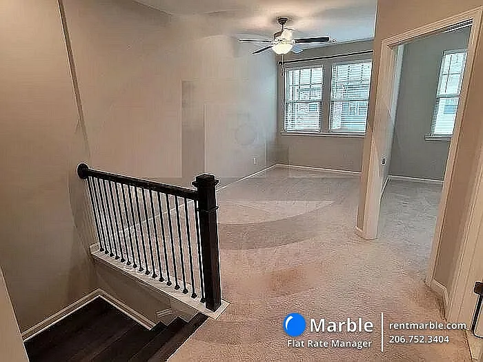 2565 Morehead St — Photo 9