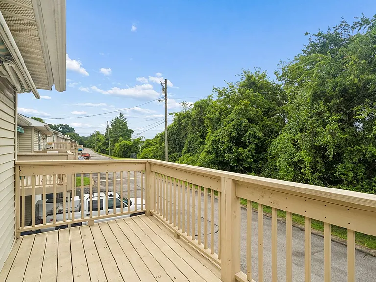 135 Pepper Ridge Cir — Photo 8