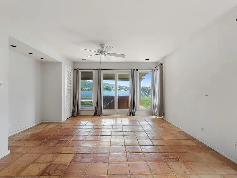 325 Hamakua Dr — Photo 11