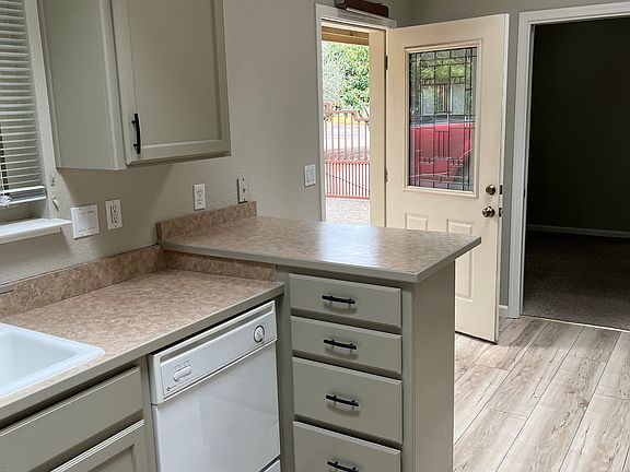 Kitchen. New dishwasher, refrigerator and microwave.