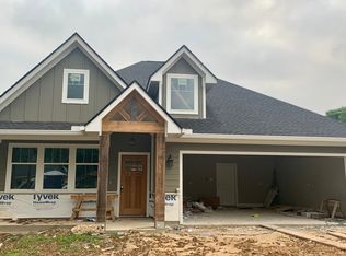 6616 Verde St, Groves, TX 77619