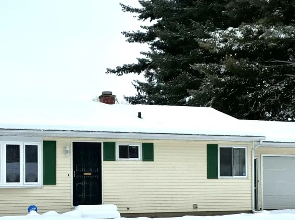 5452 Lucerne Ave, Kalamazoo, MI 49048