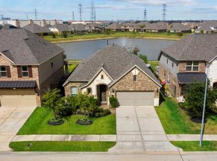 9119 Monarch Field Ln, Cypress, TX 77433