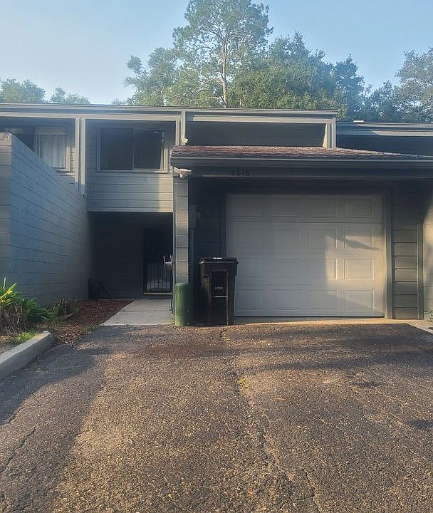 1st image of 3018 NW 28th Cir
