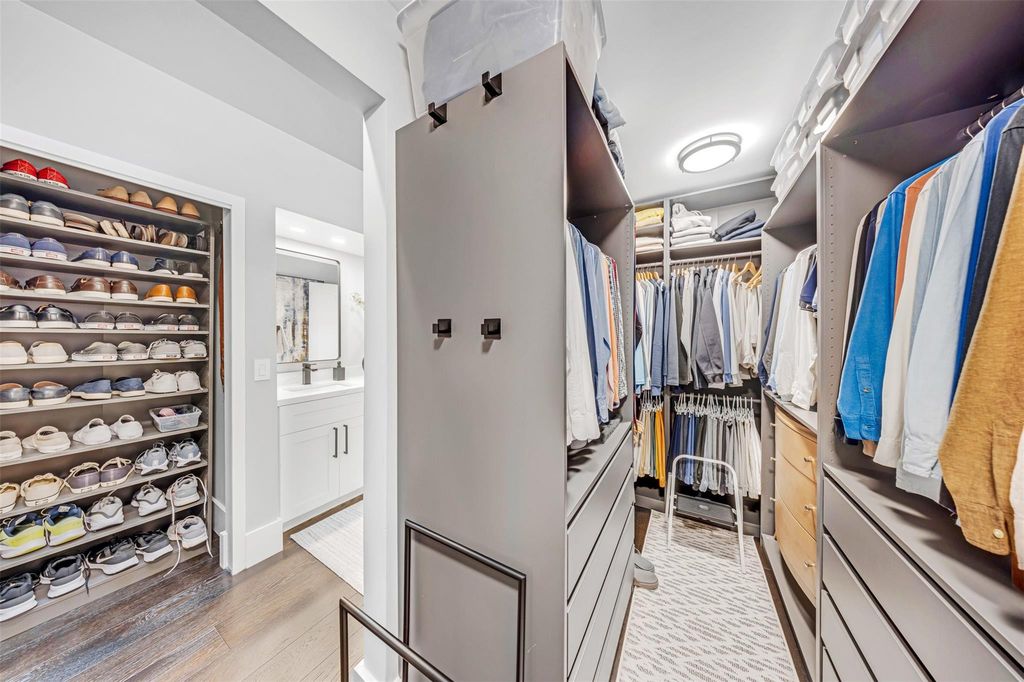 4101 Carriage Drive #C2, photo 5