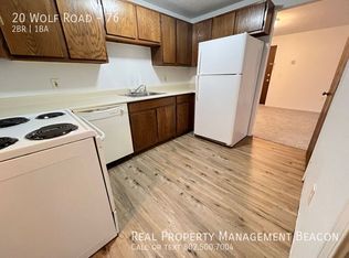 20 Wolf Rd APT 76, Lebanon, NH 03766