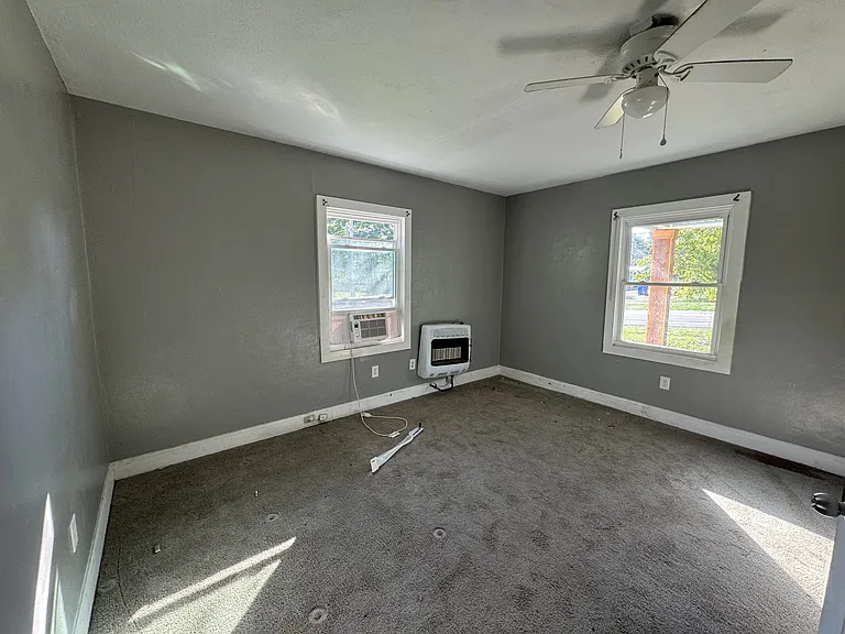 314 Brownsferry St — Photo 3