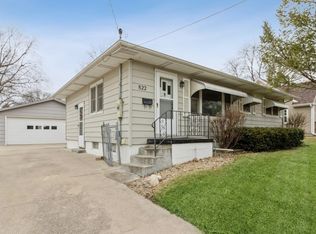 822 14th St, West Des Moines, IA 50265