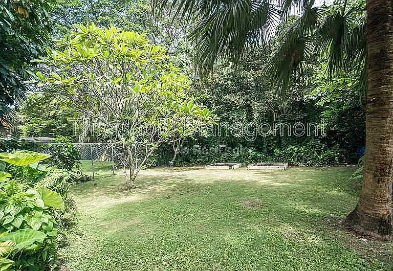 6910 SW 64th Ave — Photo 41