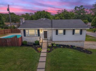 490 Monticello Blvd, Lexington, KY 40503
