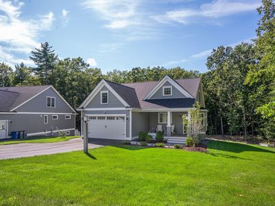 18 Tanner Circle, Newmarket, NH, 03857