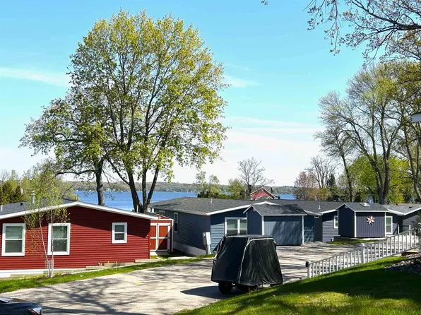 W1325 Spring Grove Road #22, Ripon, WI 54941