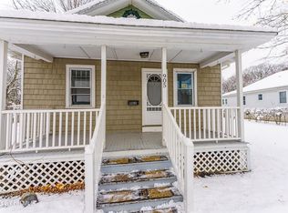 905 Mann Ave, Rensselaer, NY 12144