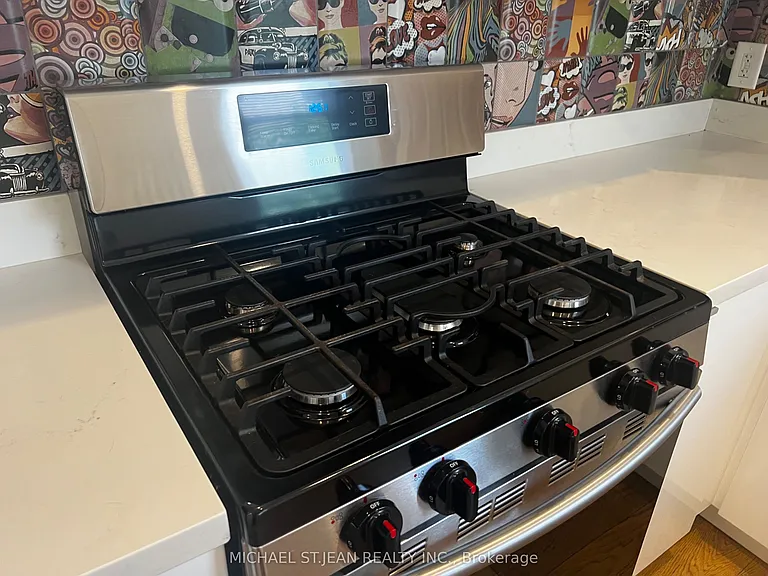 158 Wellington St S #2 — Photo 6
