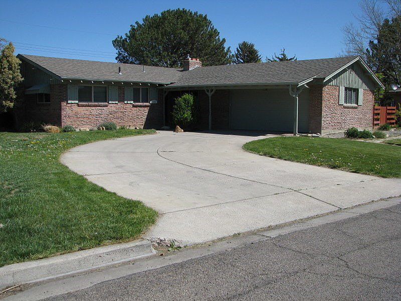 1st image of 1351 Alder Dr