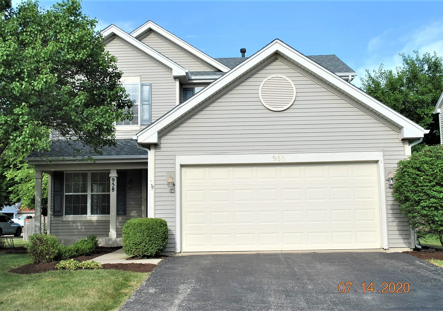 3 bed, 2.5 bath, 1624 sqft, $2,900 — Photo 1
